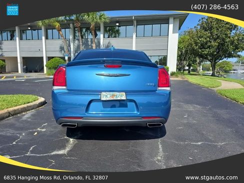 Used 2020 Chrysler 300 S w/ 300S Premium Group 2 RWD image 4