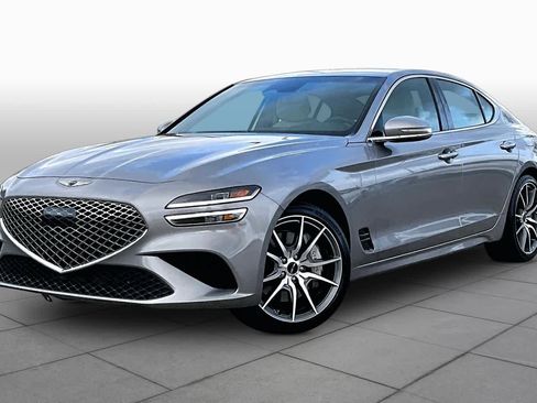 Used 2025 Genesis G70 2.5T RWD image 2