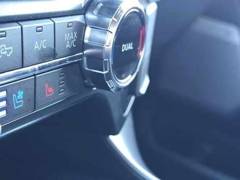 Used 2025 Ford F150 Lariat w/ Equipment Group 501A Mid image 37