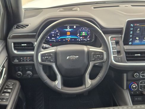 Used 2023 Chevrolet Tahoe Z71 w/ Luxury Package image 23