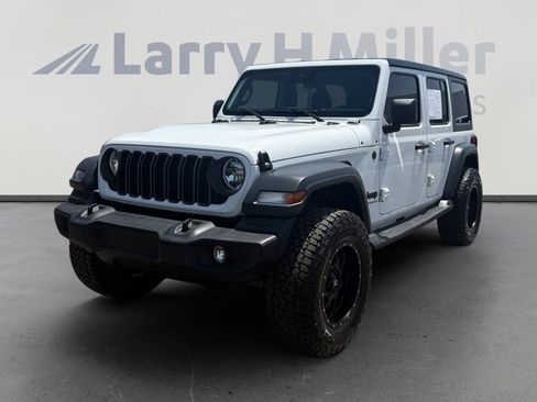 Used 2024 Jeep Wrangler Unlimited Sport AWD/4WD image 1
