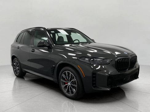 New 2026 BMW X5 xDrive40i w/ M Sport Package AWD/4WD image 1
