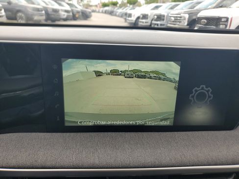 Certified 2025 Nissan Kicks SV FWD image 10