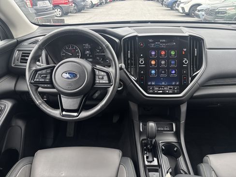 Used 2025 Subaru Ascent Onyx Edition AWD/4WD image 2
