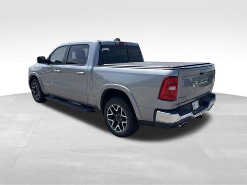 Used 2025 RAM 1500 Laramie AWD/4WD image 4