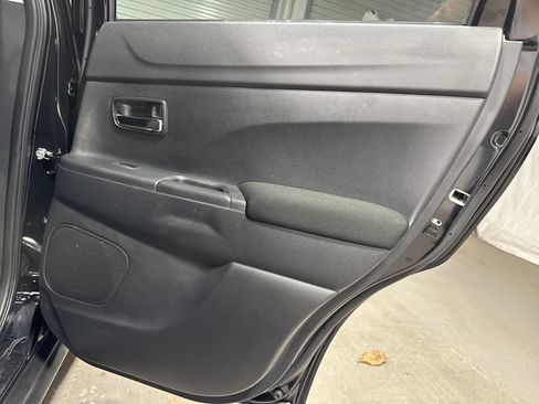 Used 2024 Mitsubishi Outlander Sport AWD image 11