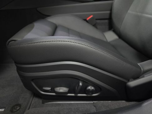 Certified 2025 Porsche Panamera RWD image 22