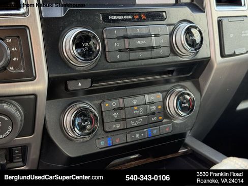 Used 2016 Ford F150 Platinum w/ Equipment Group 701A Luxury image 24