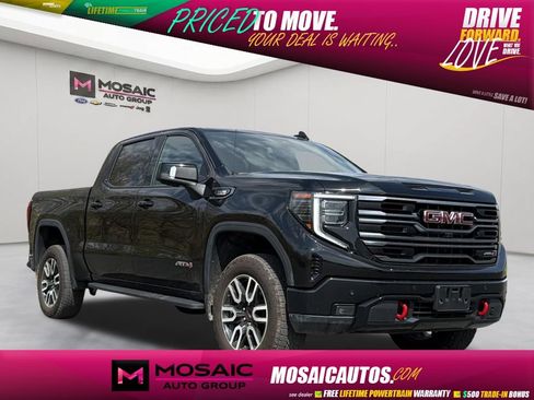 Used 2025 GMC Sierra 1500 AT4 w/ AT4 Premium Package AWD/4WD image 1