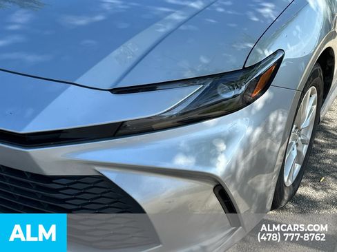 Used 2025 Toyota Camry LE FWD image 6