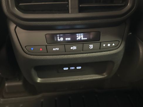 Used 2025 Honda Pilot EX-L image 26