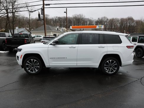 Used 2023 Jeep Grand Cherokee L Overland image 4