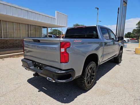 Used 2025 Chevrolet Silverado 1500 LT Trail Boss w/ Protection Package AWD/4WD image 8