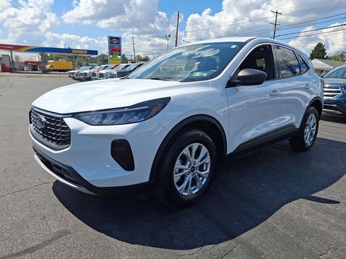 Certified 2024 Ford Escape Active image 3