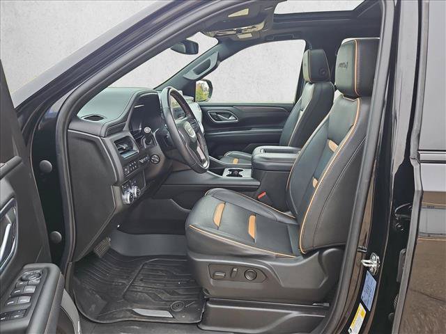 Used 2023 GMC Yukon AT4 w/ Technology Package AWD/4WD image 17