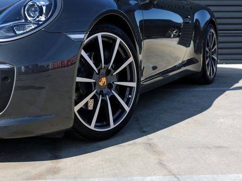 Certified 2017 Porsche 911 Carrera image 12