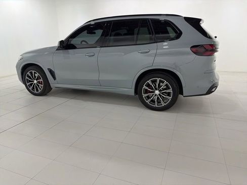 Certified 2024 BMW X5 xDrive40i w/ M Sport Package AWD/4WD image 2