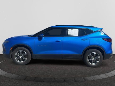 Used 2024 Chevrolet Blazer LT AWD/4WD image 1