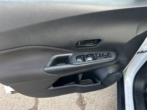 Used 2018 Nissan Kicks S w/ Exterior Electronics Package image 28