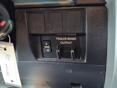 Used 2021 Toyota Tundra SR5 image 33