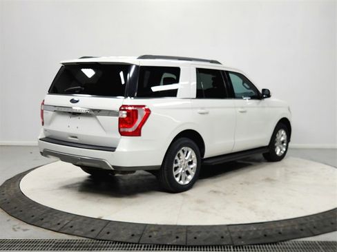 Used 2020 Ford Expedition XLT image 7