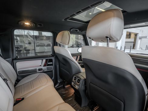 Used 2021 Mercedes-Benz G 550 image 27