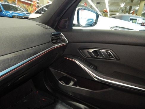 Used 2021 BMW 330i xDrive Sedan w/ Premium Package image 22