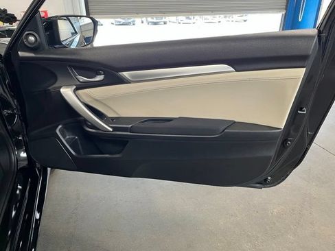 Used 2016 Honda Civic EX-T image 12
