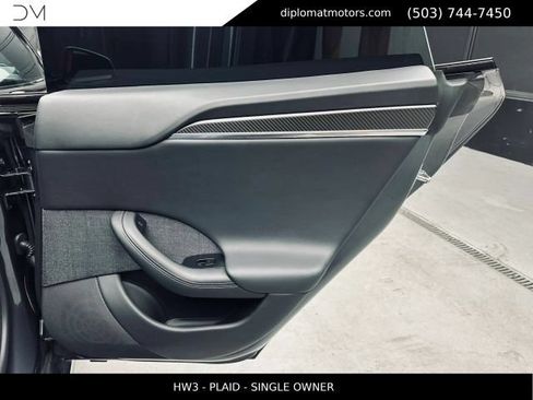 Used 2022 Tesla Model S Plaid AWD/4WD image 26