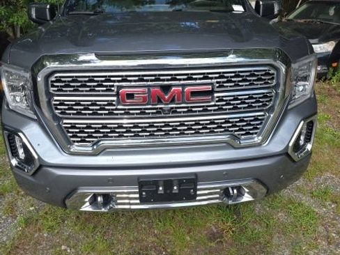 Used 2021 GMC Sierra 1500 Denali w/ Denali Ultimate Package AWD/4WD image 3