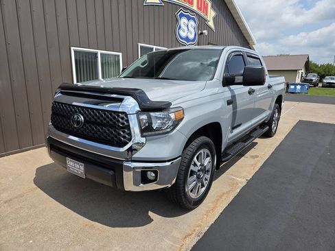Used 2021 Toyota Tundra SR5 w/ SR5 Upgrade Package AWD/4WD image 3