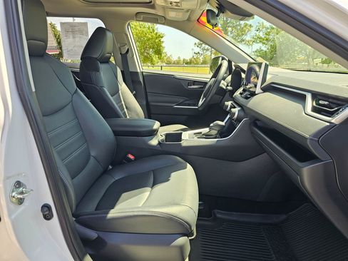Used 2023 Toyota RAV4 XLE Premium AWD/4WD image 10