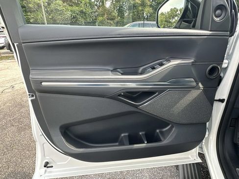 New 2025 Lincoln Navigator L Reserve w/ Jet Appearance Package image 10