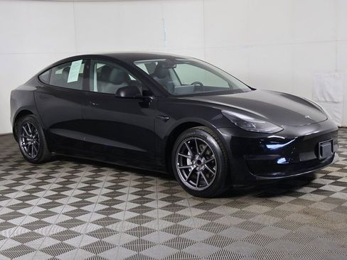 Used 2021 Tesla Model 3 Standard Range Plus image 49
