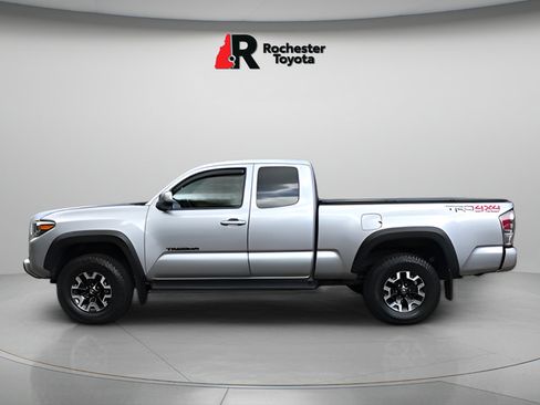Certified 2020 Toyota Tacoma TRD Off-Road w/ TRD Premium Off Road Package AWD/4WD image 4