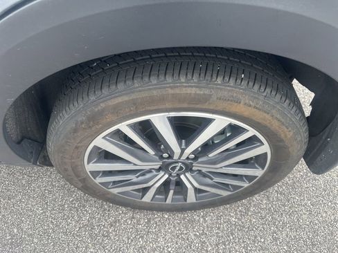 Used 2023 Nissan Kicks SV FWD image 5