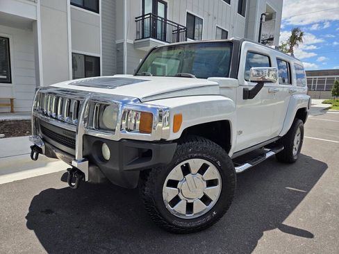 Used 2007 HUMMER H3 image 1