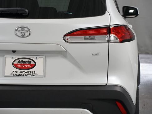 Certified 2024 Toyota Corolla Cross LE FWD image 10