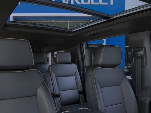 New 2026 Chevrolet Suburban Premier AWD/4WD image 24
