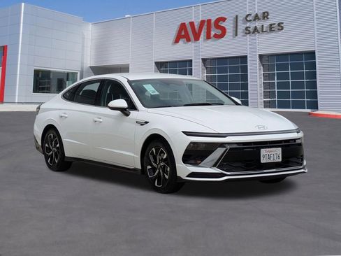 Used 2025 Hyundai Sonata SEL image 3