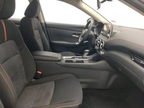 Used 2025 Nissan Sentra SR FWD image 21
