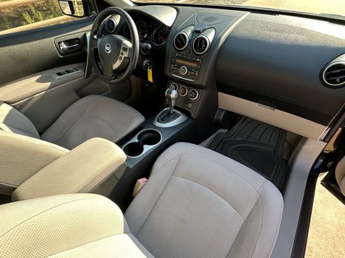 Used 2011 Nissan Rogue S image 24