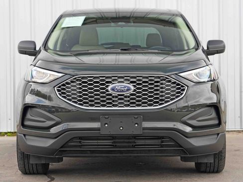 Used 2023 Ford Edge SE image 6