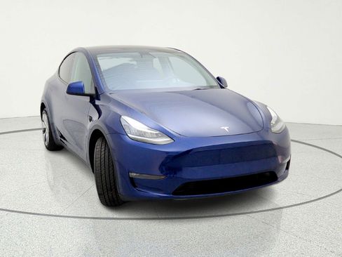 Used 2023 Tesla Model Y Long Range image 4