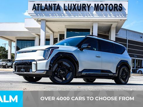 Used 2024 Kia EV9 GT-Line image 3