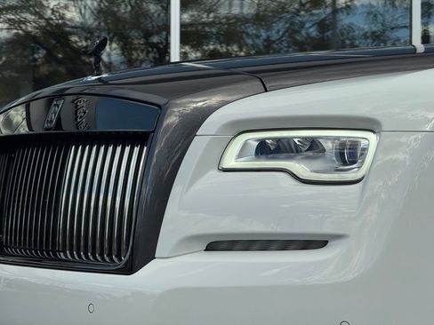 Used 2018 Rolls-Royce Dawn image 17