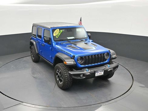 Used 2024 Jeep Wrangler Unlimited Rubicon 4xe AWD/4WD image 31