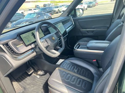Used 2025 Rivian R1S Adventure Dual AWD/4WD image 17