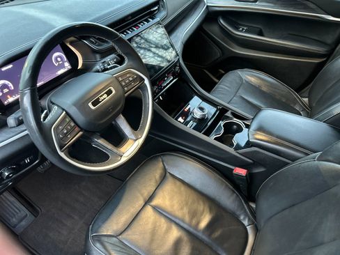 Used 2023 Jeep Grand Cherokee L Limited w/ Trailer Tow Group (B) image 11