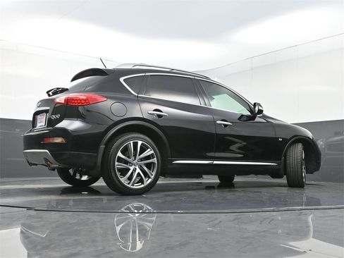 Used 2017 INFINITI QX50 Journey w/ Premium Package image 29